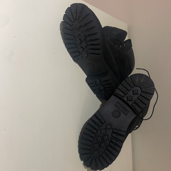 Boots - Picture 2 of 6